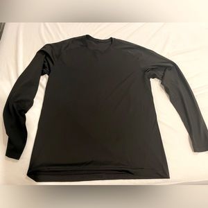 Lululemon Metal Vent tech long sleeve black Large shirt